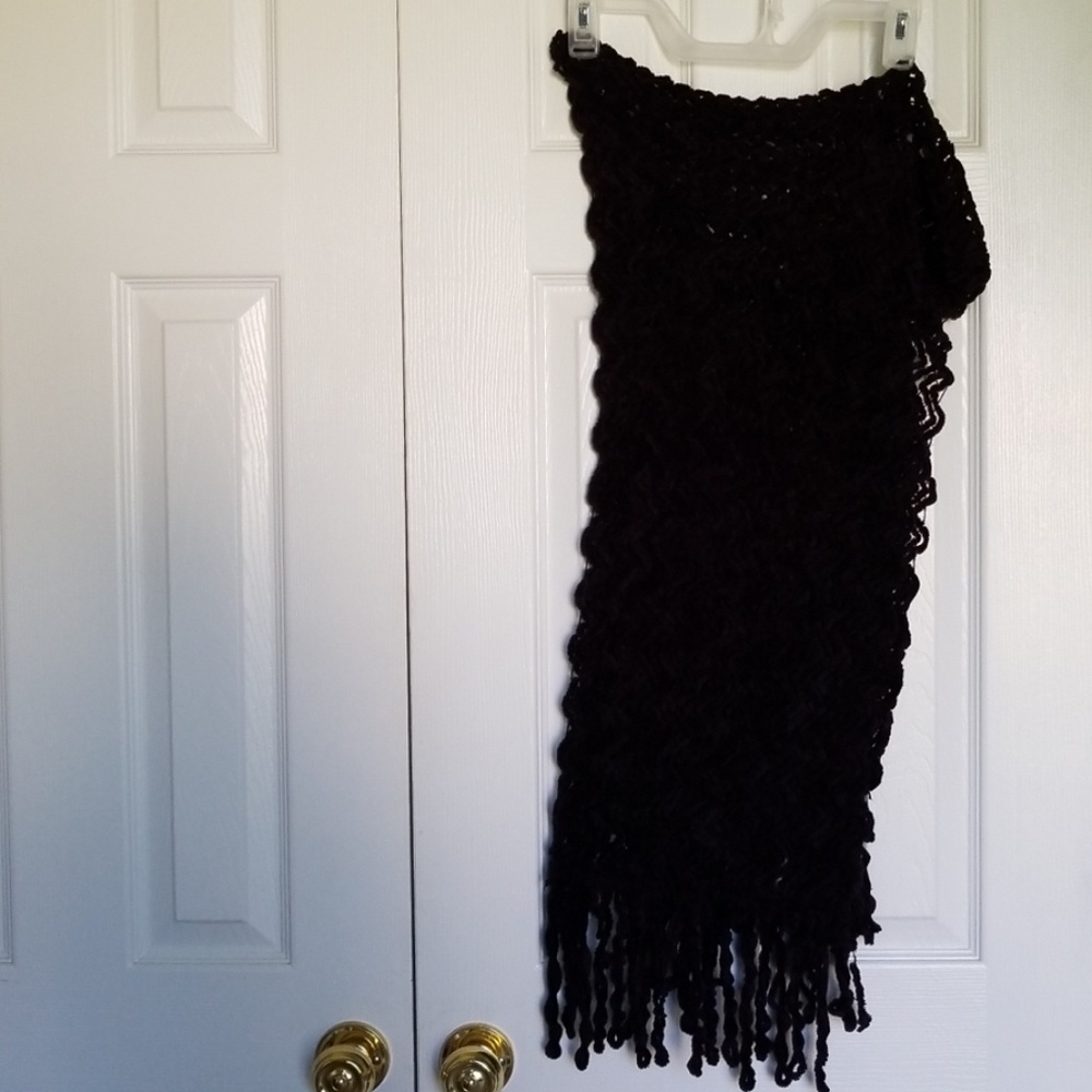 SCARF BLACK